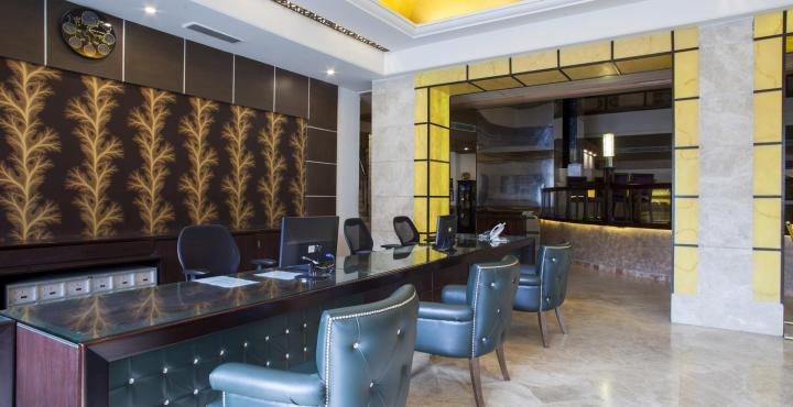 Radisson Srinagar Hotel Екстериор снимка