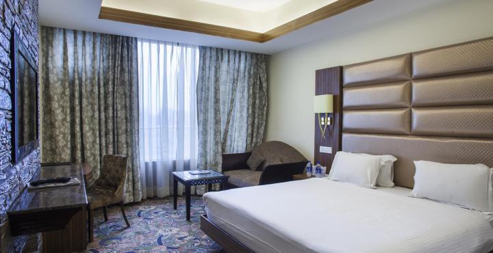 Radisson Srinagar Hotel Екстериор снимка
