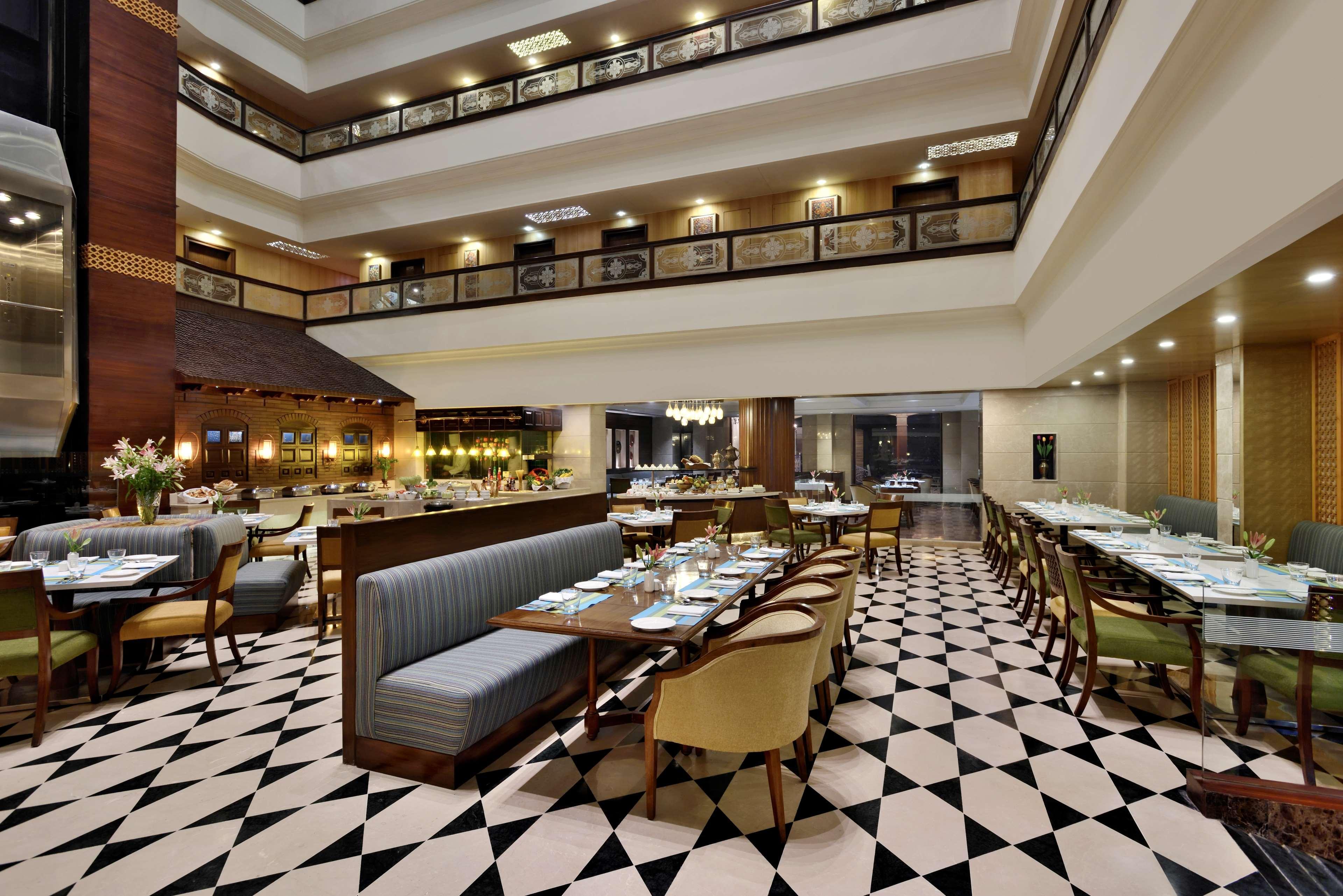 Radisson Srinagar Hotel Екстериор снимка