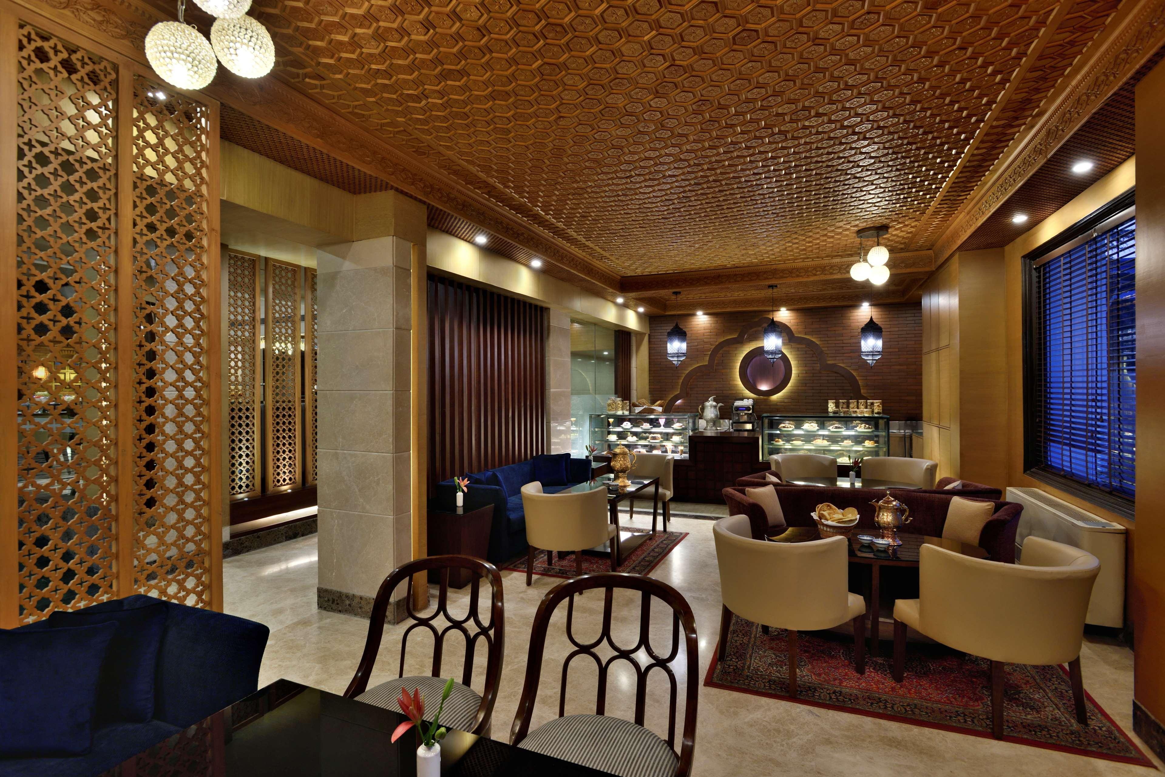 Radisson Srinagar Hotel Екстериор снимка