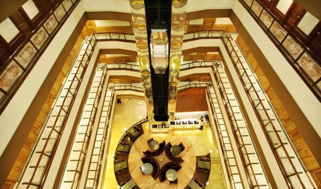 Radisson Srinagar Hotel Екстериор снимка