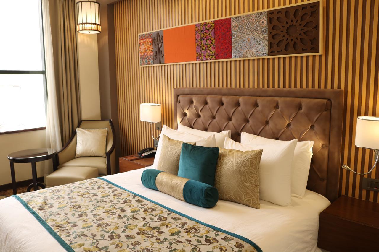Radisson Srinagar Hotel Екстериор снимка